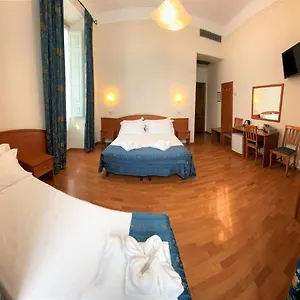 2* Nocleg ze śniadaniem Madrid