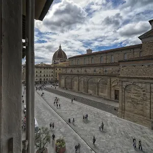 Solo Experience **** Florence